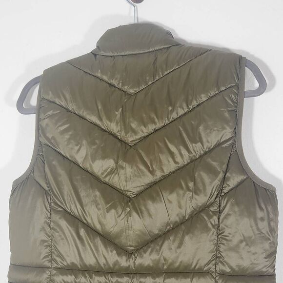 Vero Moda Green Puffer Vest Size Medium NWT Green Women's Outdoor Winter Vest - Picture 5 of 12